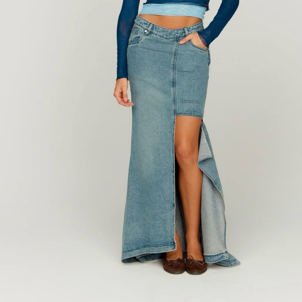 HOUSE OF SUNNY Blue High Low Skirt